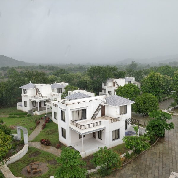 Lion Den Resort